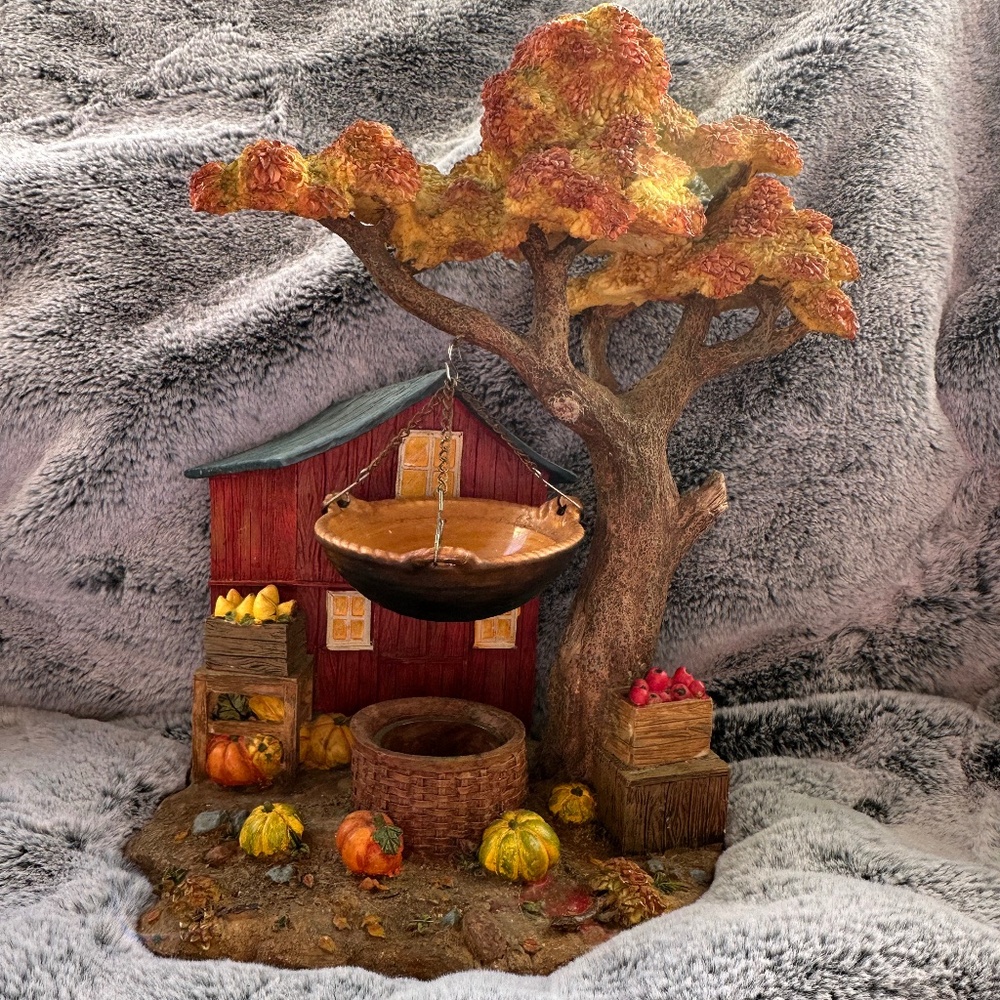 Yankee Candle Antique Barn Hanging Tart Warmer
